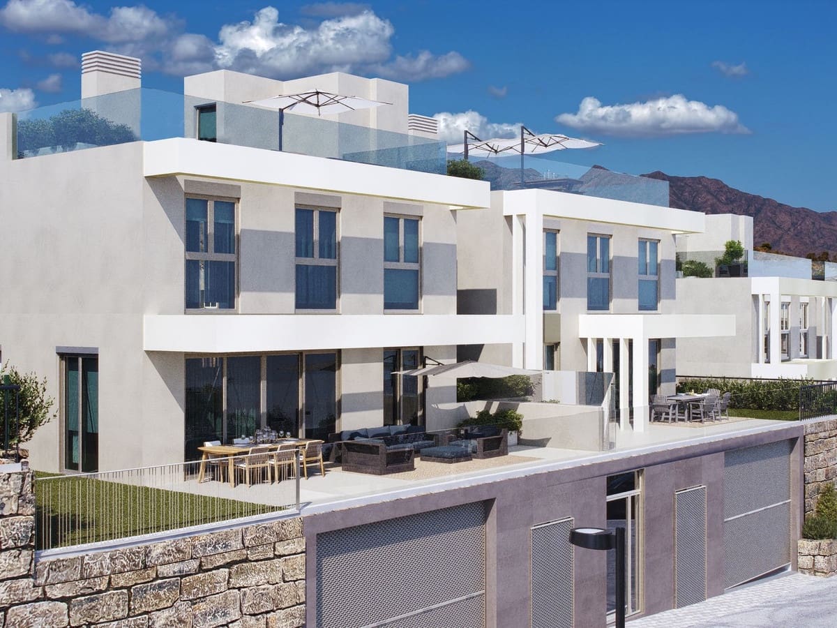 4 camera da letto Villetta Bifamiliare in vendita in La Cala de Mijas con piscina garage - 990.000 € (Rif: 9652433)