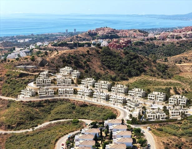 4 camera da letto Villetta Bifamiliare in vendita in La Cala de Mijas, Mijas con piscina garage - 990.000 € (Rif: 9652433)