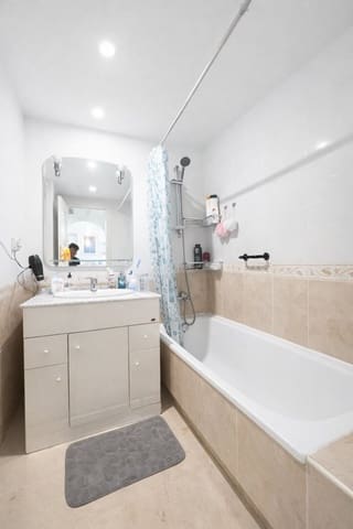 2 soverom Leilighet til salgs i Guadalmina Alta, Marbella med svømmebasseng garasje - € 395 000 (Ref: 9652434)