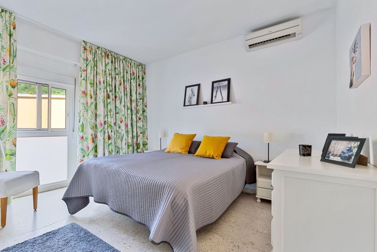 2 makuuhuone Huoneisto myytävänä paikassa Fuengirola mukana 
autotalli - 485 000 € (Ref: 9669434)