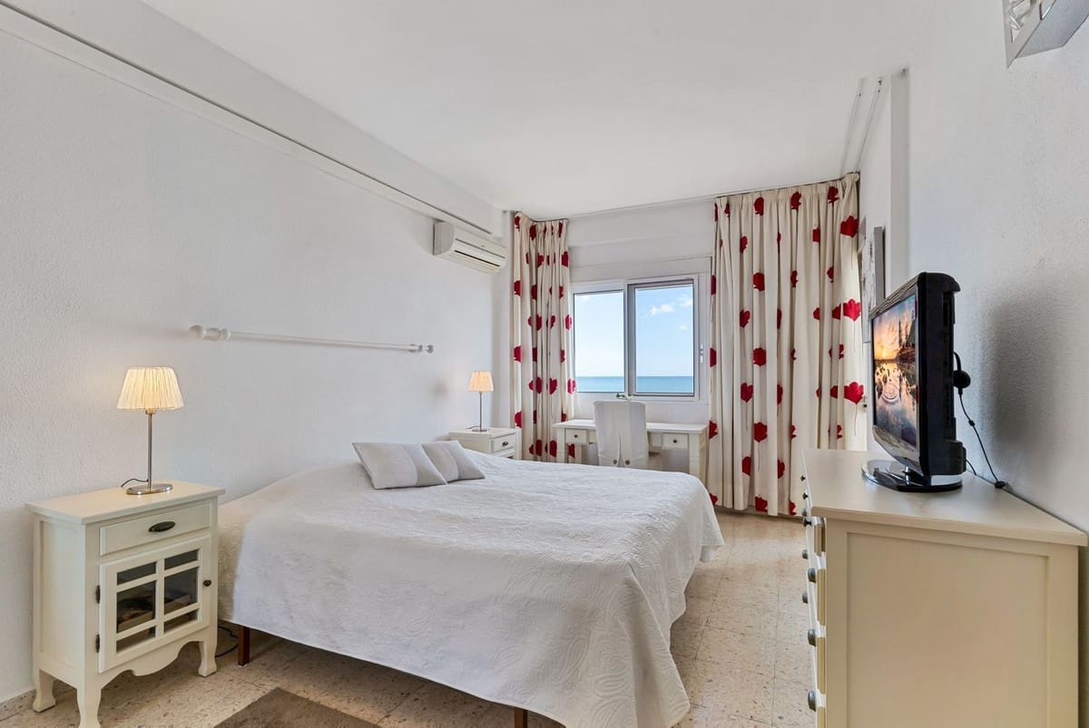 2 makuuhuone Huoneisto myytävänä paikassa Fuengirola mukana 
autotalli - 485 000 € (Ref: 9669434)