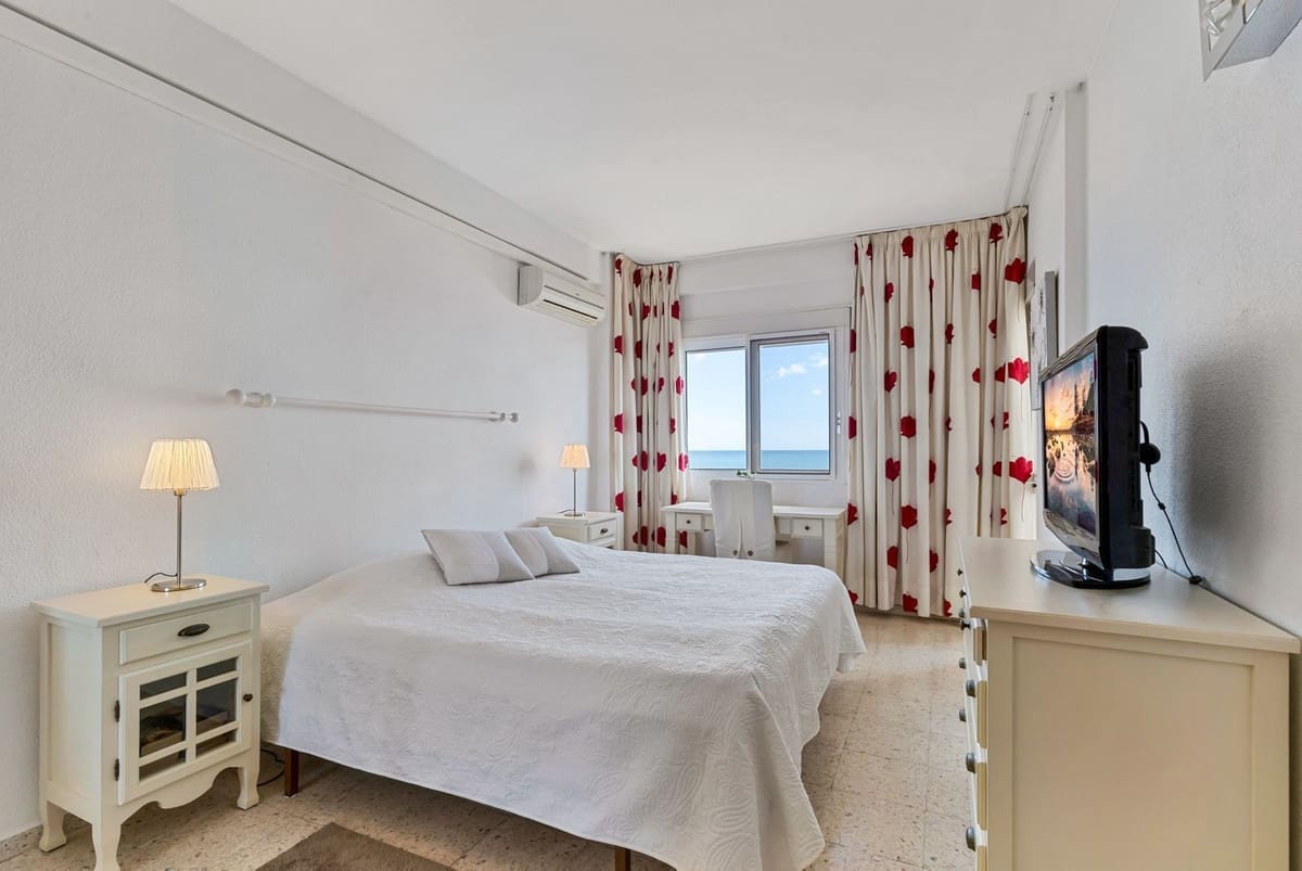 2 soveværelse Lejlighed til salg i Fuengirola med garage - € 485.000 (Ref: 9669434)