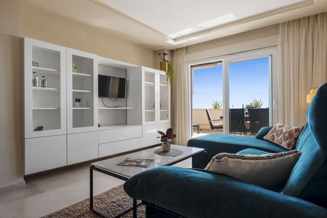 2 chambre Appartement à vendre à Estepona avec piscine garage - 359 000 € (Ref: 9669853)