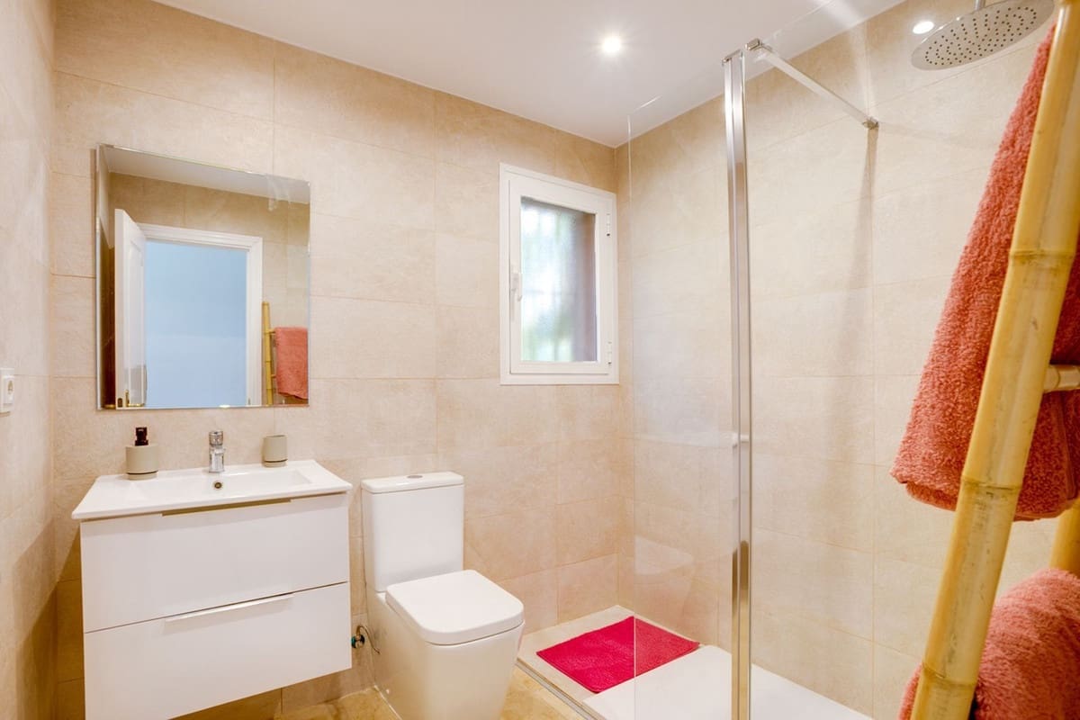 2 Zimmer Apartment zu verkaufen in Estepona mit Pool Garage - 399.000 € (Ref: 9674789)