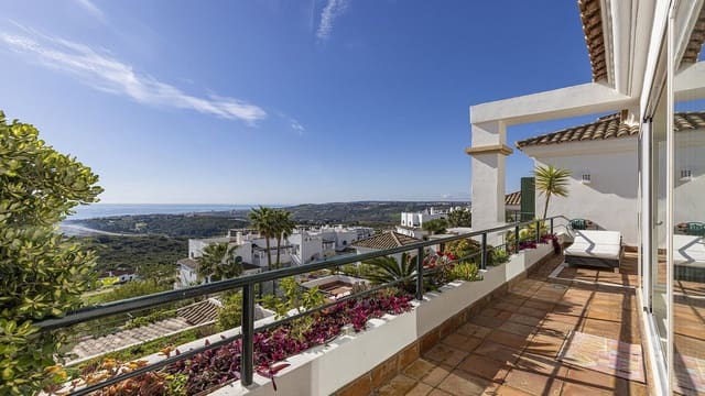 3 slaapkamer Penthouse te koop in Bahia de Casares, Casares met zwembad garage - € 650.000 (Ref: 9687559)