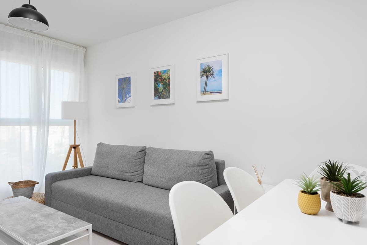 2 makuuhuone Huoneisto myytävänä paikassa Estepona mukana uima-altaan 
autotalli - 399 000 € (Ref: 9687560)
