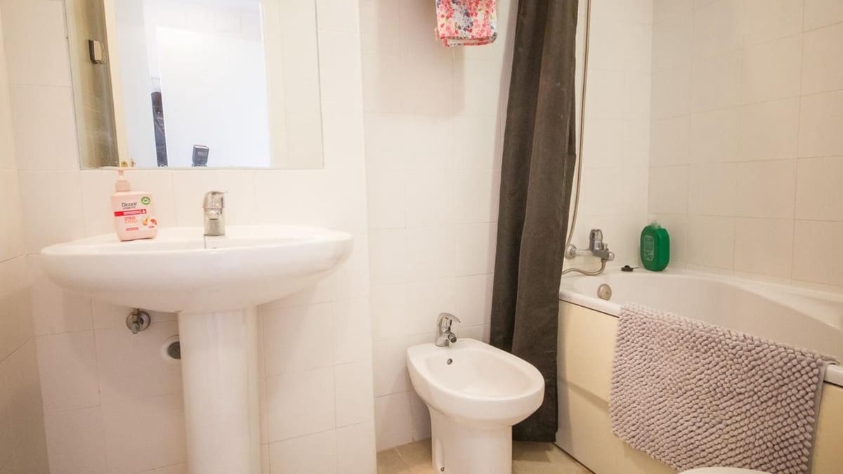 2 bedroom Apartment for sale in La Duquesa / Puerto de la Duquesa with pool garage - € 229,000 (Ref: 9688502)