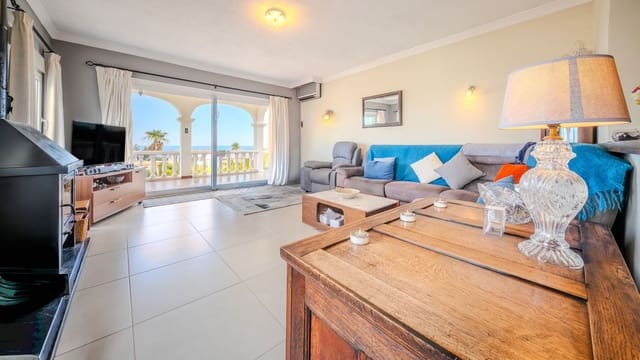 4 slaapkamer Villa te koop in La Duquesa / Puerto de la Duquesa, Manilva met zwembad garage - € 849.000 (Ref: 9688503)