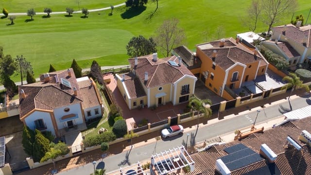 5 soverom Villa til salgs i Guadalmina Alta, Marbella med svømmebasseng garasje - € 1 580 000 (Ref: 9688505)