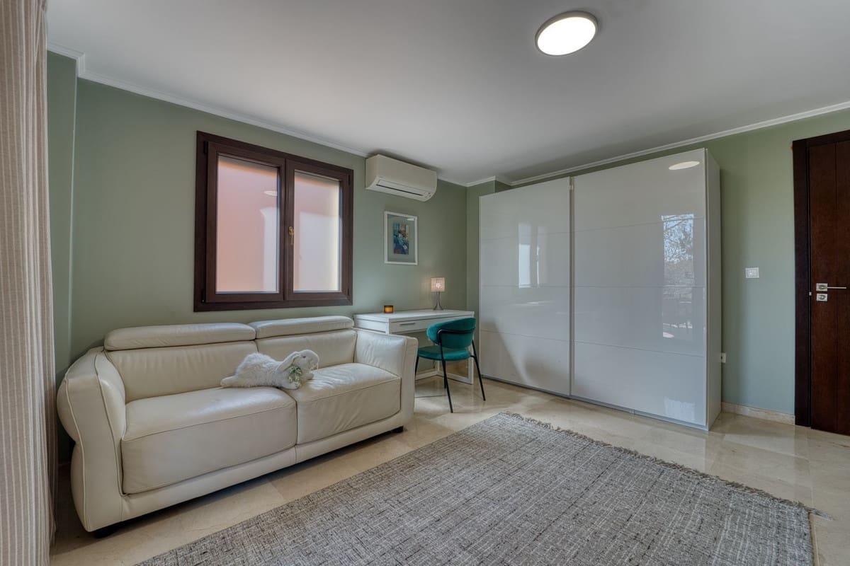 5 sypialnia Willa na sprzedaż w Guadalmina z basenem garażem - 1 580 000 € (Ref: 9688505)
