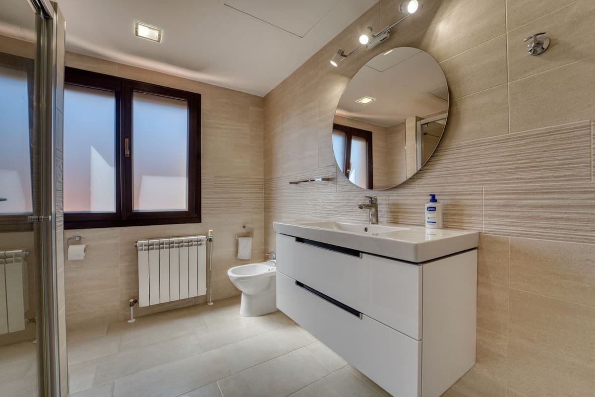 5 sypialnia Willa na sprzedaż w Guadalmina z basenem garażem - 1 580 000 € (Ref: 9688505)