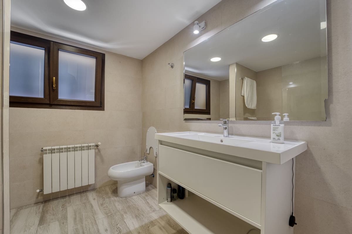 5 sypialnia Willa na sprzedaż w Guadalmina z basenem garażem - 1 580 000 € (Ref: 9688505)