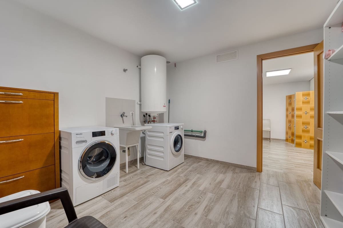 5 sypialnia Willa na sprzedaż w Guadalmina z basenem garażem - 1 580 000 € (Ref: 9688505)
