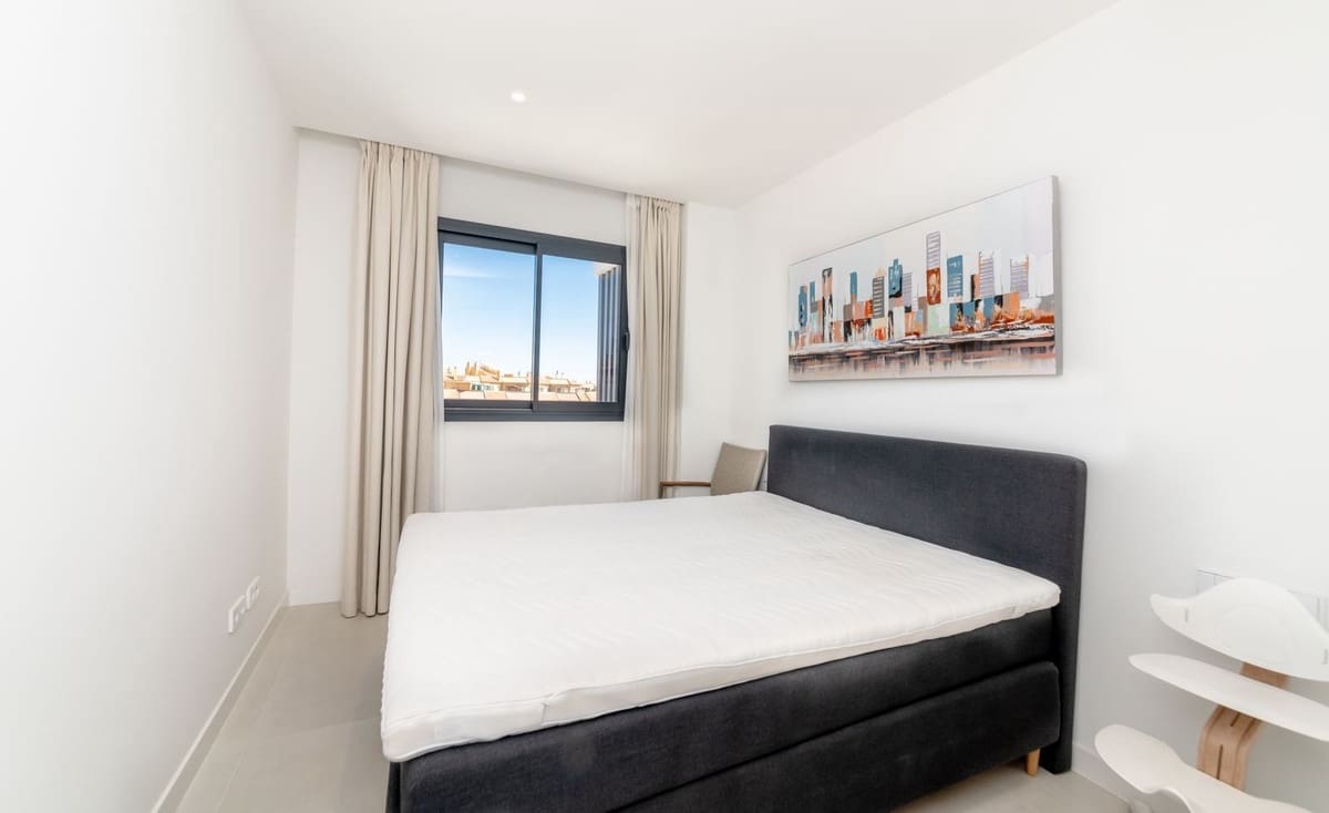 3 soverom Penthouse til salgs i Fuengirola med svømmebasseng garasje - € 925 000 (Ref: 9699292)
