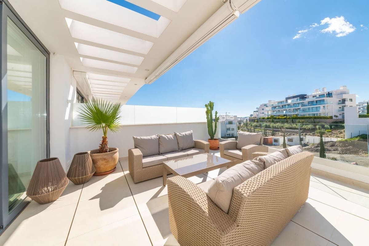 3 soverom Penthouse til salgs i Fuengirola med svømmebasseng garasje - € 925 000 (Ref: 9699292)