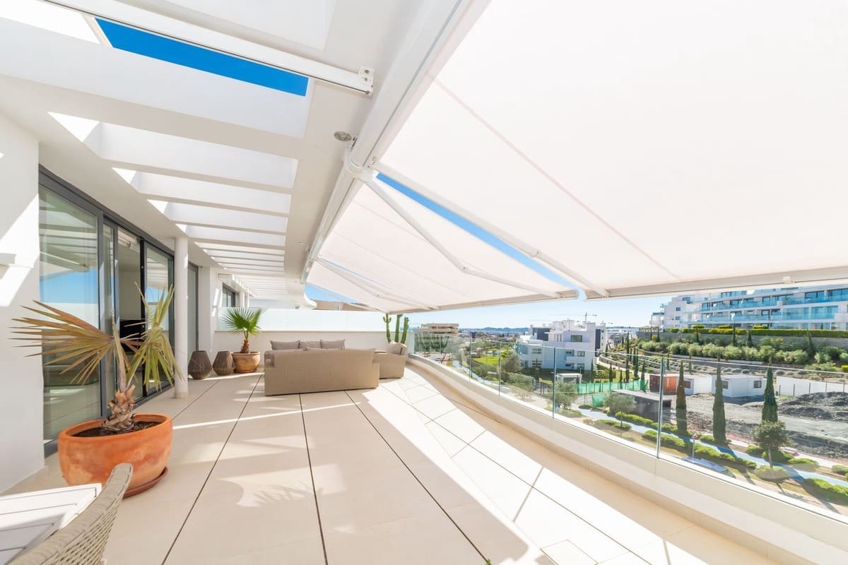 3 soverom Penthouse til salgs i Fuengirola med svømmebasseng garasje - € 925 000 (Ref: 9699292)