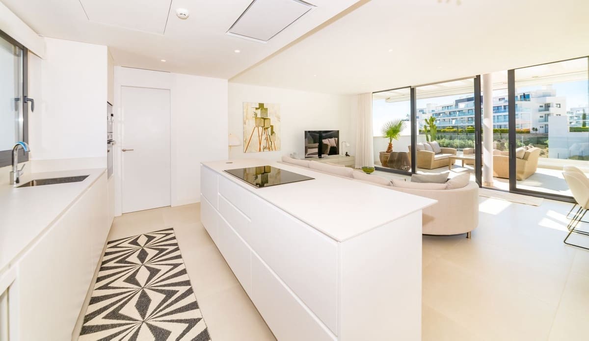 3 soverom Penthouse til salgs i Fuengirola med svømmebasseng garasje - € 925 000 (Ref: 9699292)