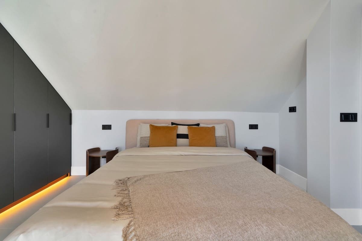 4 slaapkamer Huis te koop in Puerto Banus met zwembad garage - € 1.350.000 (Ref: 9699891)