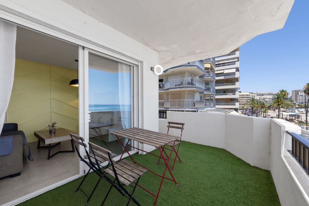 2 bedroom Apartment for sale in Fuengirola with garage - € 540,000 (Ref: 9700020)