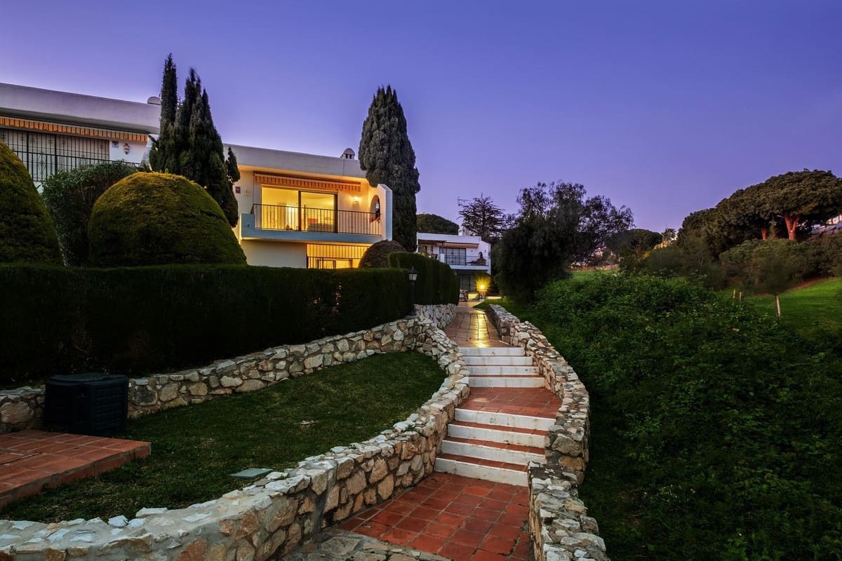 2 camera da letto Casa in vendita in Cabopino con piscina - 450.000 € (Rif: 9700187)