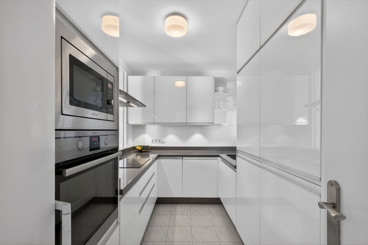 2 bedroom Townhouse for sale in Cabopino with pool - € 450,000 (Ref: 9700187)