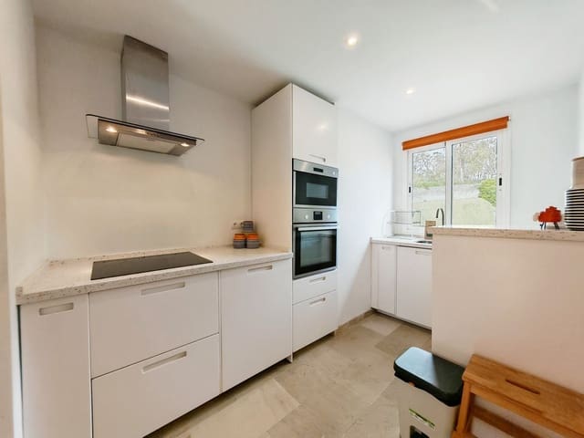 3 sypialnia Apartament na sprzedaż w Bahia de Casares, Casares z basenem garażem - 290 000 € (Ref: 9729494)