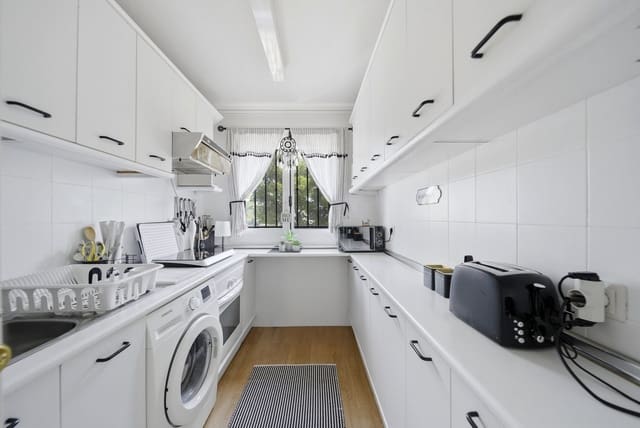 1 slaapkamer Appartement te koop in Torremuelle, Benalmádena met zwembad garage - € 275.000 (Ref: 9729495)