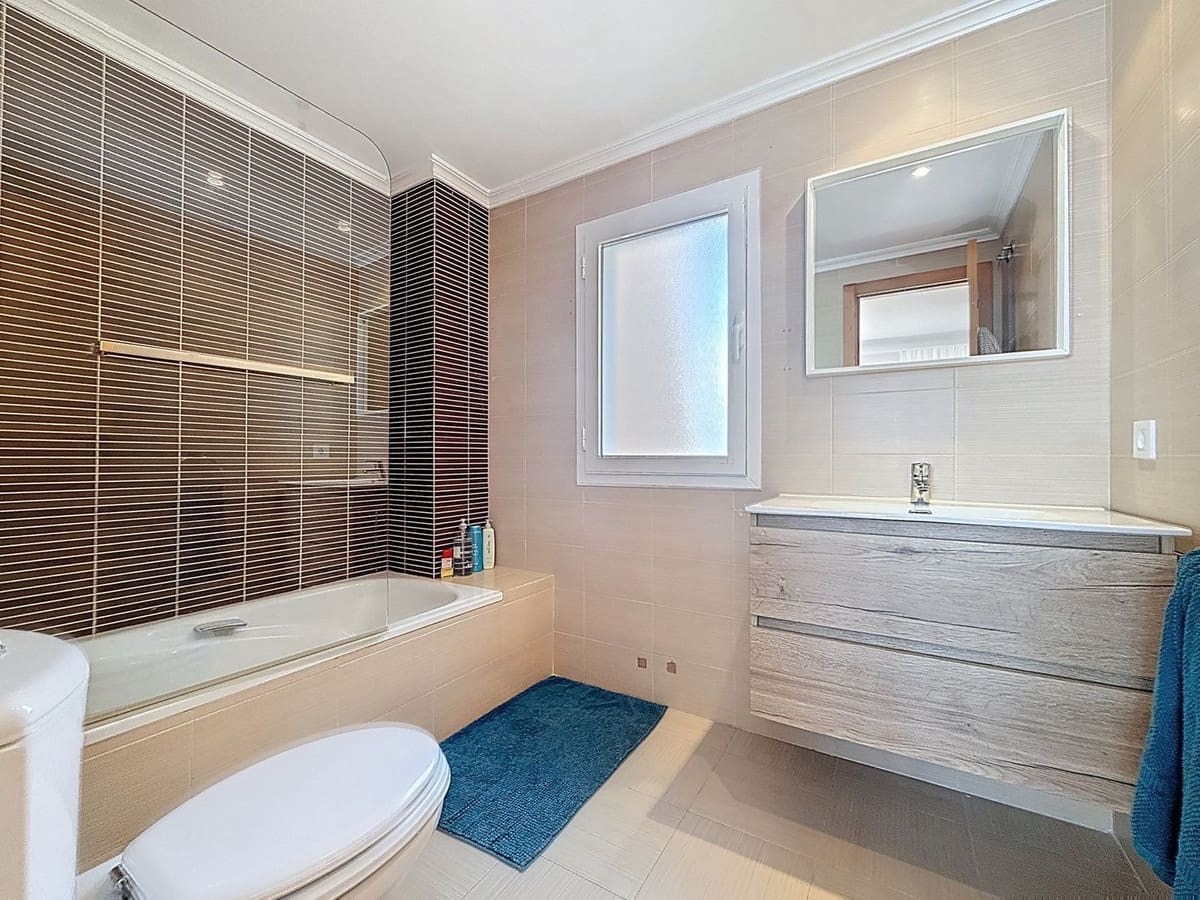 2 bedroom Apartment for sale in Bahia de Casares with pool garage - € 495,000 (Ref: 9750949)