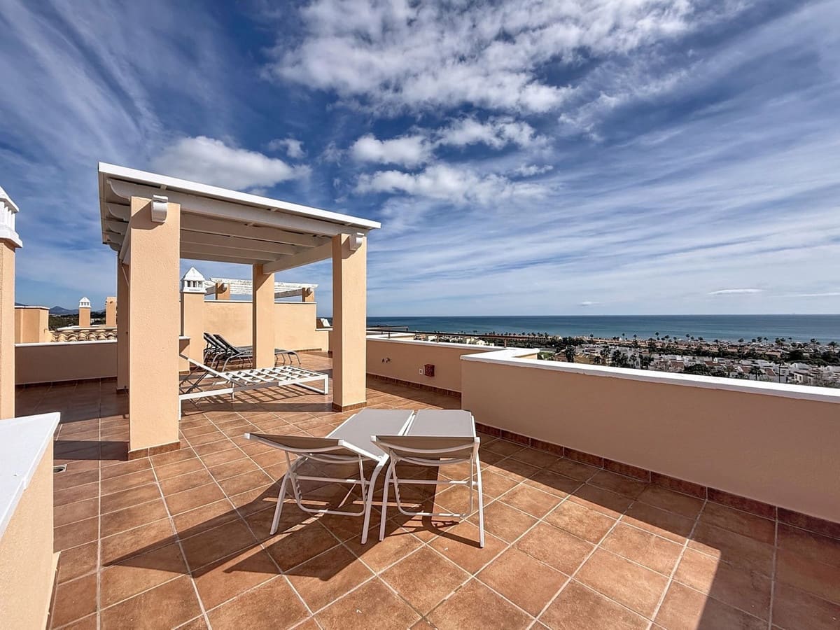2 bedroom Apartment for sale in Bahia de Casares with pool garage - € 495,000 (Ref: 9750949)