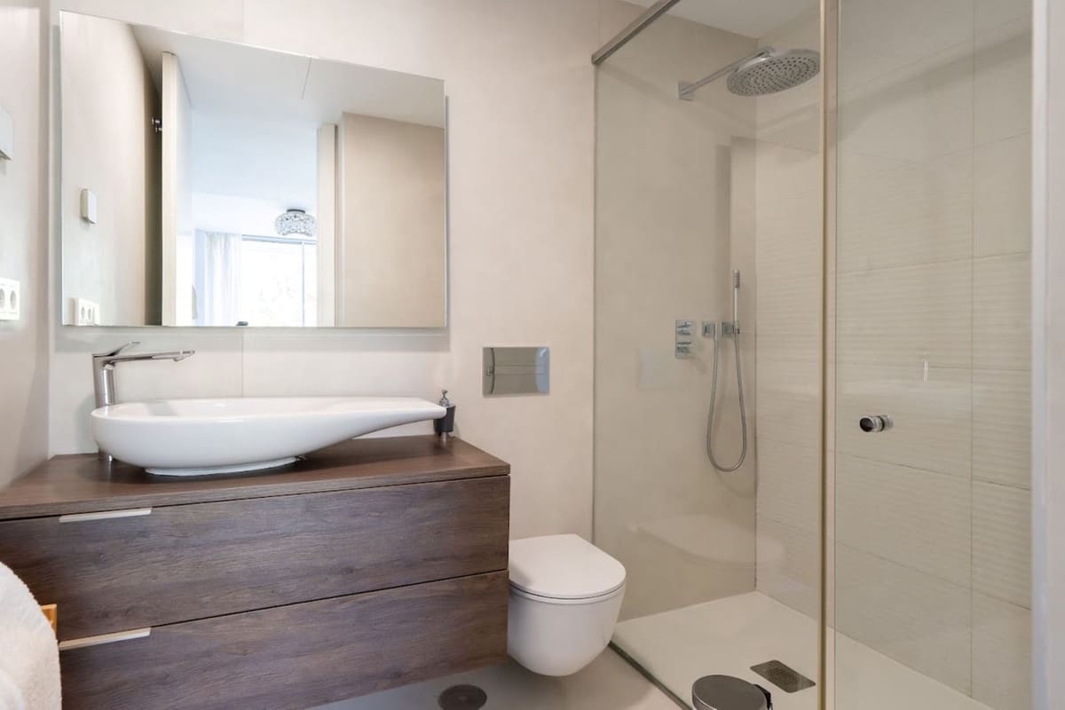 2 Zimmer Apartment zu verkaufen in Estepona mit Pool - 888.000 € (Ref: 9754269)