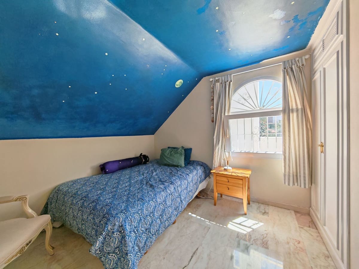 5 slaapkamer Halfvrijstaande villa te koop in Benalmadena met zwembad garage - € 897.000 (Ref: 9754270)