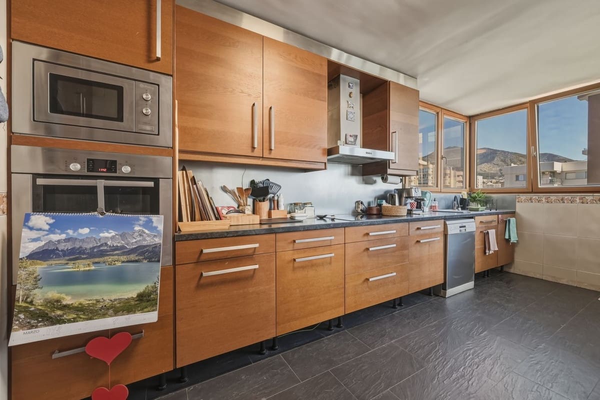 2 slaapkamer Penthouse te koop in Fuengirola met garage - € 810.000 (Ref: 9761528)