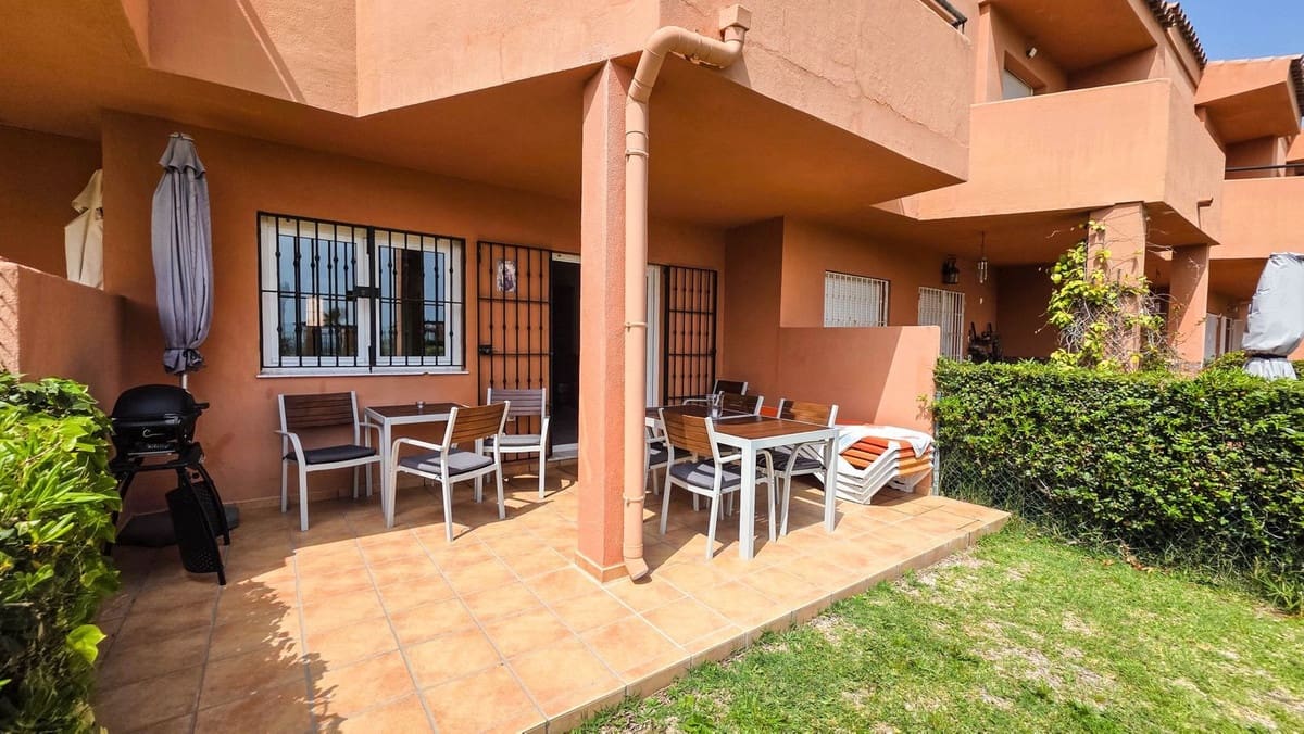 3 quarto Casa em Banda para venda em La Duquesa / Puerto de la Duquesa com piscina garagem - 549 000 € (Ref: 9762316)
