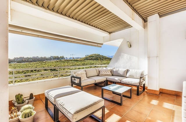 3 bedroom Apartment for sale in Mijas Costa, Mijas with pool garage - € 525,000 (Ref: 9772048)