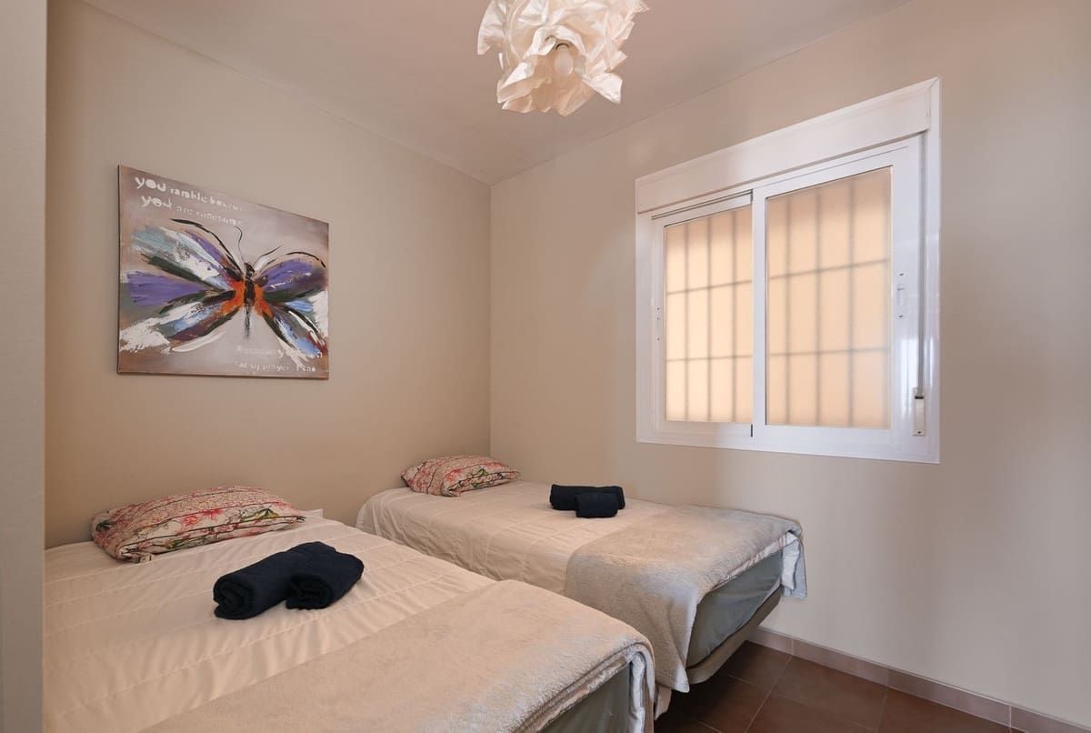 2 sovrum Lägenhet till salu i Calahonda med pool garage - 320 000 € (Ref: 9776009)