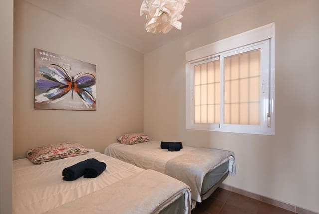 2 sovrum Lägenhet till salu i Calahonda, Mijas med pool garage - 320 000 € (Ref: 9776009)