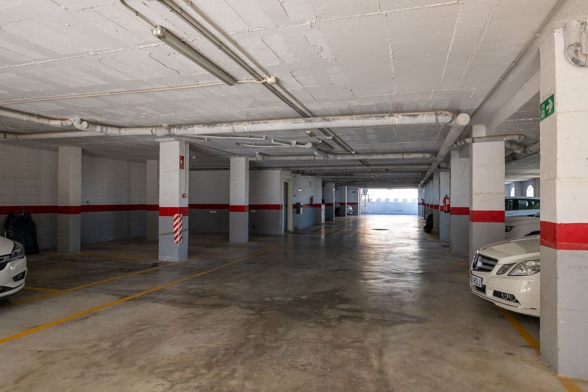 2 sovrum Lägenhet till salu i Calahonda med pool garage - 320 000 € (Ref: 9776009)