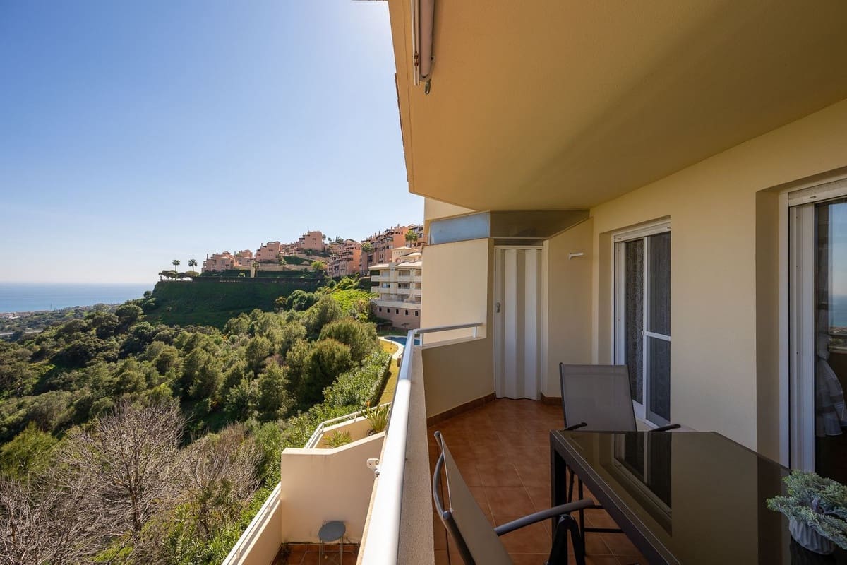 2 sypialnia Apartament na sprzedaż w Calahonda z basenem garażem - 315 000 € (Ref: 9776010)