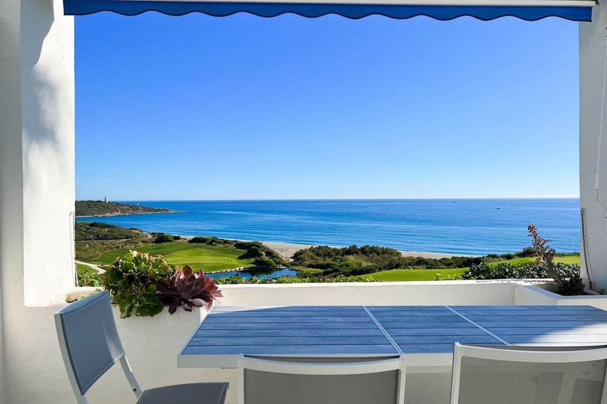 3 soveværelse Byhus til salg i La Alcaidesa med swimmingpool garage - € 875.000 (Ref: 9781429)