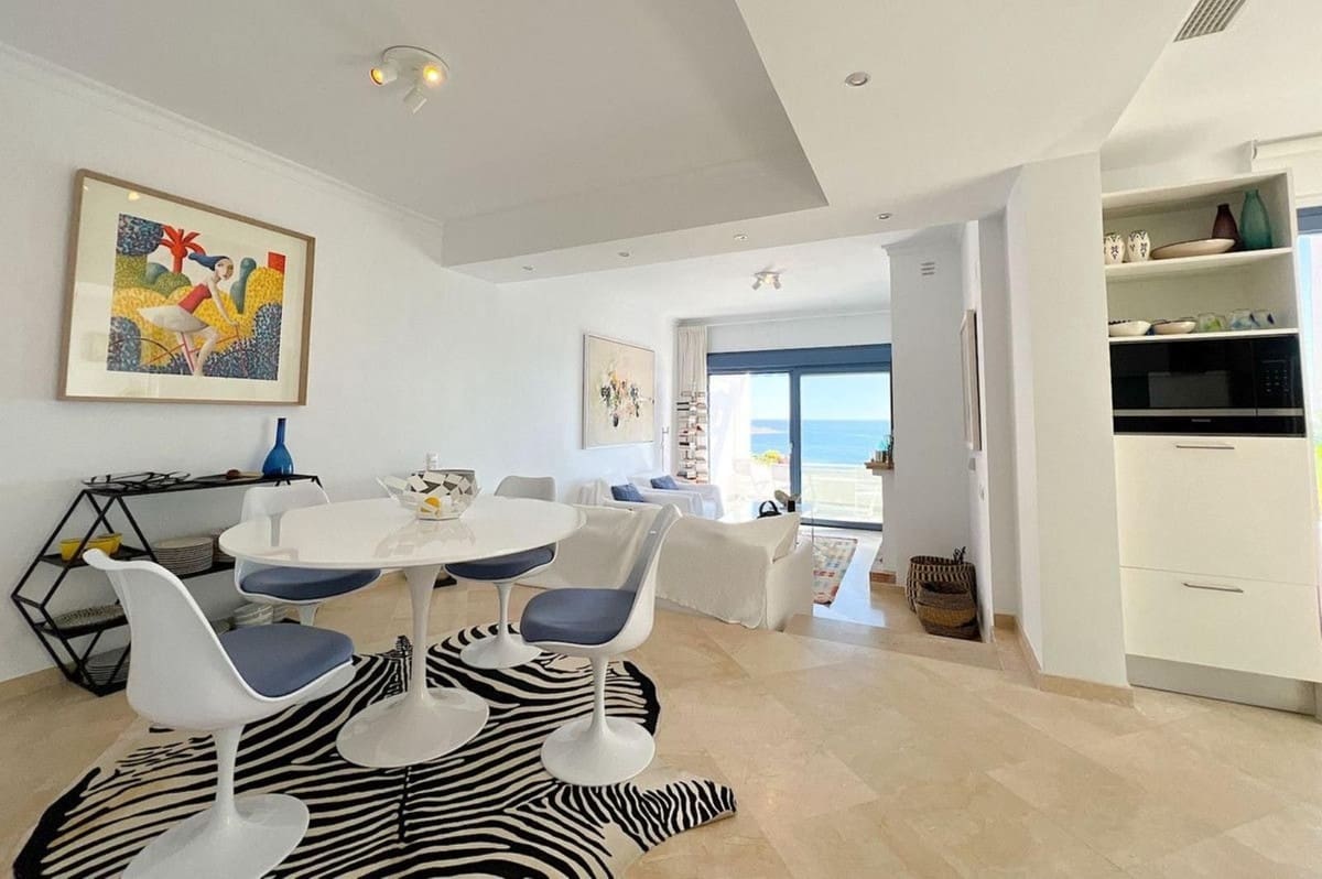 3 soveværelse Byhus til salg i La Alcaidesa med swimmingpool garage - € 875.000 (Ref: 9781429)