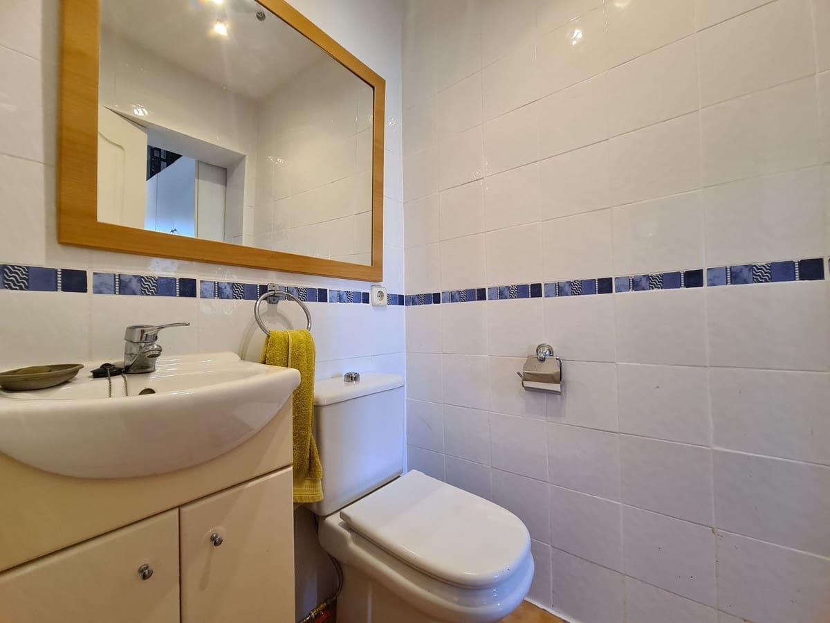 3 soveværelse Semi-Rækkehus til salg i La Duquesa / Puerto de la Duquesa med swimmingpool garage - € 369.000 (Ref: 9782374)