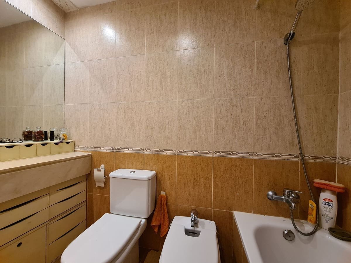 3 soveværelse Semi-Rækkehus til salg i La Duquesa / Puerto de la Duquesa med swimmingpool garage - € 369.000 (Ref: 9782374)