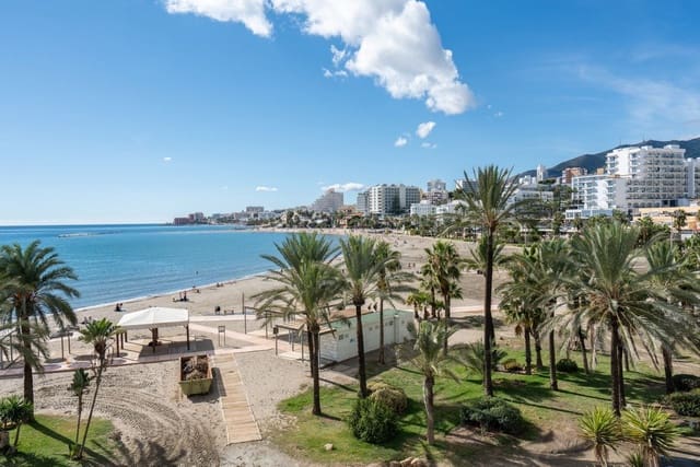 3 soveværelse Lejlighed til salg i Benalmadena Costa, Benalmádena med swimmingpool garage - € 1.975.000 (Ref: 9788843)