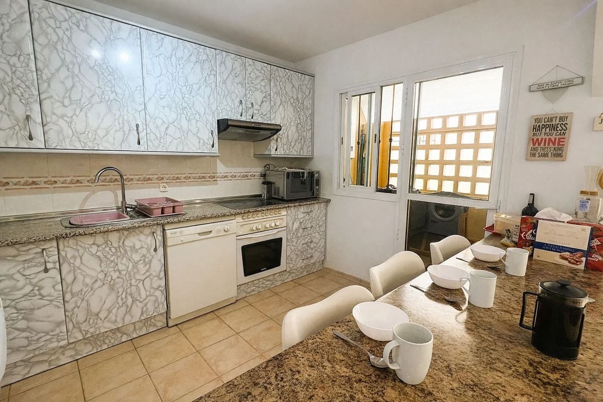 3 camera da letto Casa in vendita in Manilva con piscina garage - 335.000 € (Rif: 9789464)