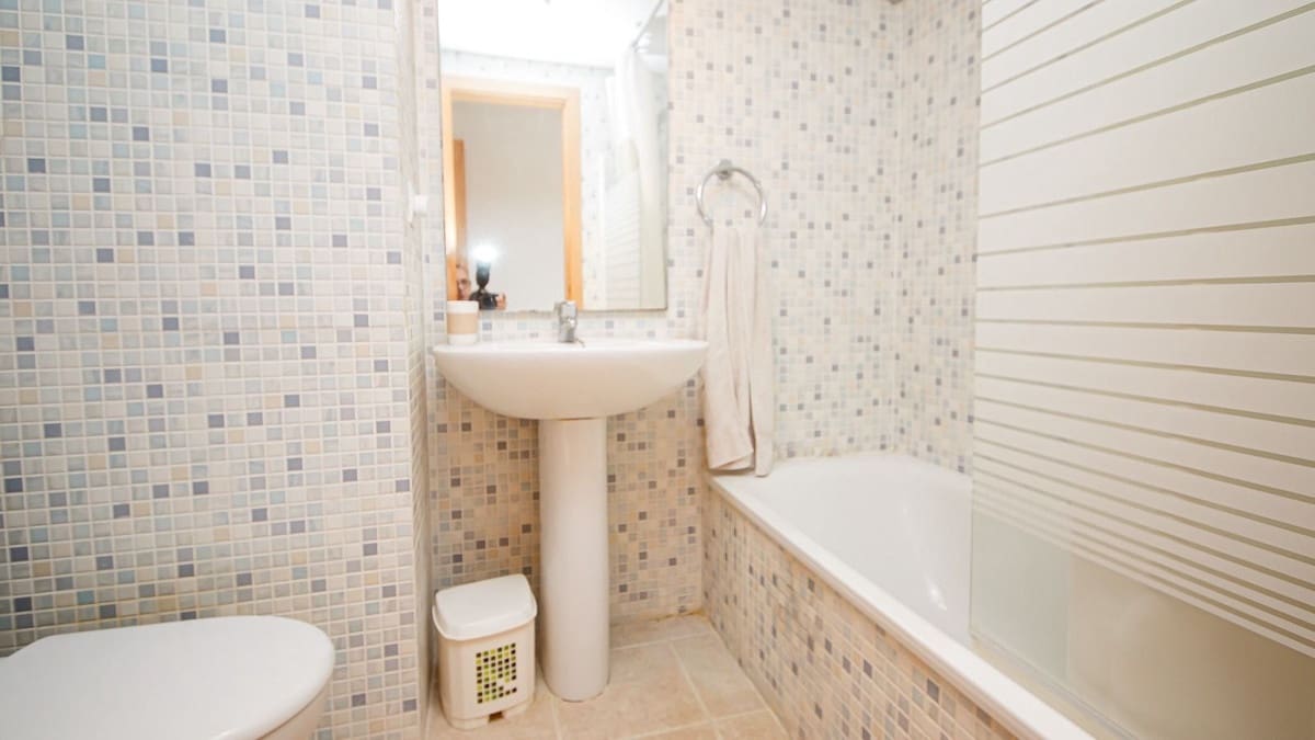 2 Zimmer Apartment zu verkaufen in Bahia de Casares mit Pool Garage - 229.000 € (Ref: 9793215)