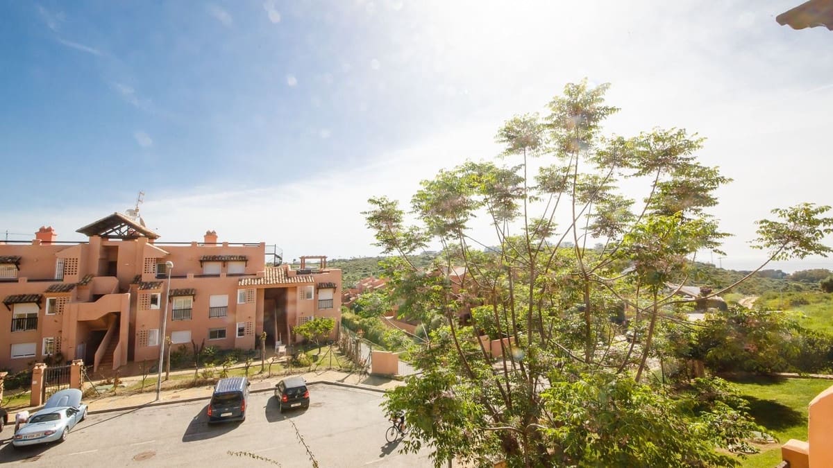 2 Zimmer Apartment zu verkaufen in Bahia de Casares mit Pool Garage - 229.000 € (Ref: 9793215)