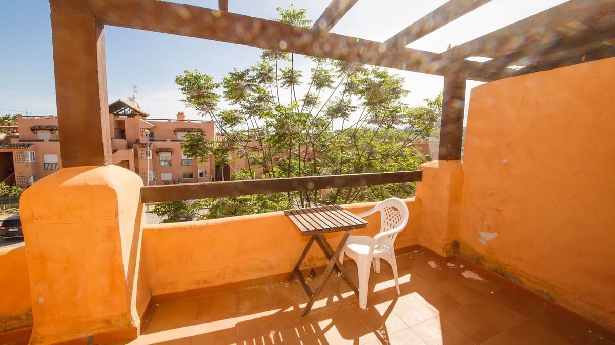 2 Zimmer Apartment zu verkaufen in Bahia de Casares mit Pool Garage - 229.000 € (Ref: 9793215)