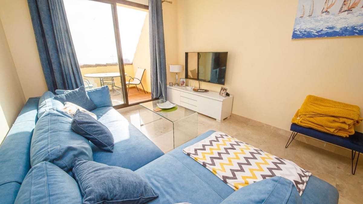 2 soveværelse Penthouse til salg i La Duquesa / Puerto de la Duquesa med swimmingpool garage - € 240.000 (Ref: 9795542)
