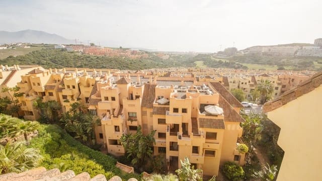 2 soveværelse Penthouse til salg i La Duquesa / Puerto de la Duquesa, Manilva med swimmingpool garage - € 240.000 (Ref: 9795542)