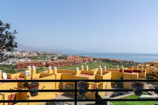 2 bedroom Apartment for sale in La Duquesa / Puerto de la Duquesa, Manilva with pool garage - € 280,000 (Ref: 9805612)